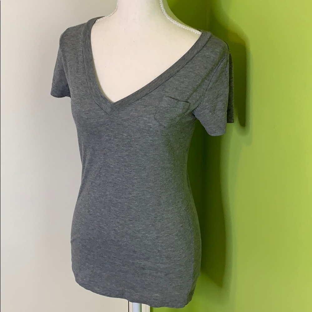Basic gray tee